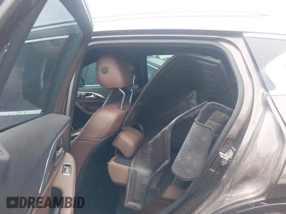 ✅ 2017 Infiniti QX30 Premium • VIN: SJKCH5CR7HA024635 • Лот: 41764962. Опубликован ранее на IAAI с пробегом 98 803 миль. Бесплатный доступ к архиву аукционных продаж из США и подробный отчёт об истории автомобиля на DreamBid. Изображение 8.