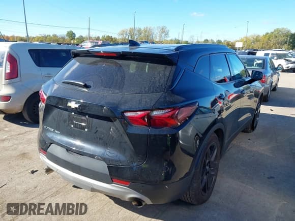 ✅ 2020 Chevrolet Blazer LT • VIN: 3GNKBHRS4LS604743 • Lot: 43462136. Listed on IAAI with 52,127 mi. Free auction sales archive from the USA and detailed vehicle history report at DreamBid. Image 4.
