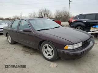 1995 Chevrolet Caprice z VIN 1G1BL52P5SR146120, wystawiony jako Copart lot #50930555 z przebiegiem 938 938 mil mil oraz Nie do naprawy • Non repairable. Historia ofert i sprzedaży dostępna na DreamBid. Obrazek 4.