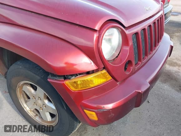 ✅ 2005 Jeep Liberty Limited • VIN: 1J4GK58K15W686107 • Lot: 42015682. Listed on IAAI with 153,494 mi. Free auction sales archive from the USA and detailed vehicle history report at DreamBid. Image 6.