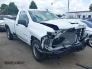 ✅ 2024 Chevrolet Silverado 2500HD • VIN: 1GB0WLE73RF410425 • Лот: 42824295. Опубликован ранее на IAAI с пробегом 5 847 миль. Бесплатный доступ к архиву аукционных продаж из США и подробный отчёт об истории автомобиля на DreamBid. Изображение 1.