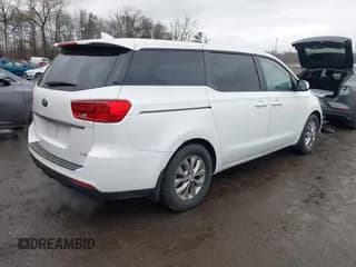 ✅ 2019 Kia Sedona LX • VIN: KNDMB5C13K6540231 • Lot: 43734984. Wystawiony na IAAI z przebiegiem 101 230 mil. Bezpłatny archiwum sprzedaży aukcyjnych z USA i szczegółowy raport historii pojazdu na DreamBid. Zdjęcie 4.