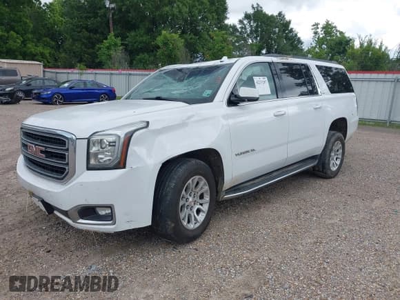 ✅ 2019 GMC Yukon XL SLT • VIN: 1GKS2GKC5KR381432 • Lot: 42233287. Wystawiony na IAAI z przebiegiem 141 838 mil. Bezpłatny archiwum sprzedaży aukcyjnych z USA i szczegółowy raport historii pojazdu na DreamBid. Zdjęcie 16.