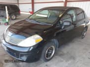 ✅ 2011 Nissan Versa 1.6 • VIN: 3N1CC1AP9BL432889 • Лот: 42748283. Опубликован ранее на IAAI с пробегом 109 440 миль. Бесплатный доступ к архиву аукционных продаж из США и подробный отчёт об истории автомобиля на DreamBid. Изображение 2.