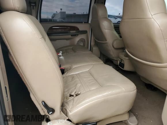 ✅ 2001 Ford Excursion Limited • VIN: 1FMSU43F81ED72660 • Lot: 89268045. Wystawiony na Copart z przebiegiem 231 100 mil. Bezpłatny archiwum sprzedaży aukcyjnych z USA i szczegółowy raport historii pojazdu na DreamBid. Zdjęcie 10.