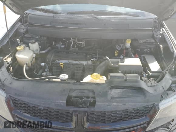 ✅ 2017 Dodge Journey Crossroad Plus • VIN: 3C4PDCGBXHT580528 • Lot: 52886895. Listed on Copart with 143,633 mi. Free auction sales archive from the USA and detailed vehicle history report at DreamBid. Image 13.