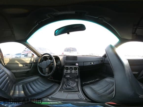 ✅ 1984 Porsche 944 • VIN: WP0AA0945EN452995 • Lot: 43732977. Wystawiony na IAAI z przebiegiem 44 360 mil. Bezpłatny archiwum sprzedaży aukcyjnych z USA i szczegółowy raport historii pojazdu na DreamBid. Zdjęcie 18.