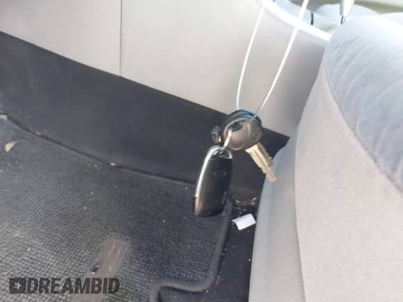 2008 Hyundai Veracruz GLS z VIN KM8NU13C28U072310, wystawiony jako IAAI lot #43589073 z przebiegiem 177 696 mil mil oraz . Historia ofert i sprzedaży dostępna na DreamBid. Obrazek 11.