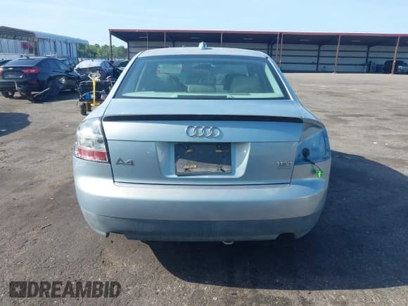 ✅ 2004 Audi A4 1.8T • VIN: WAULC68E44A105113 • Lot: 42475749. Listed on IAAI with 239,861 mi. Free auction sales archive from the USA and detailed vehicle history report at DreamBid. Image 16.