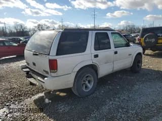 ✅ 1999 Oldsmobile Bravada • VIN: 1GHDT13WXX2709607 • Lot: 42147045. Listed on Copart with 217,027 mi. Free auction sales archive from the USA and detailed vehicle history report at DreamBid. Image 3.
