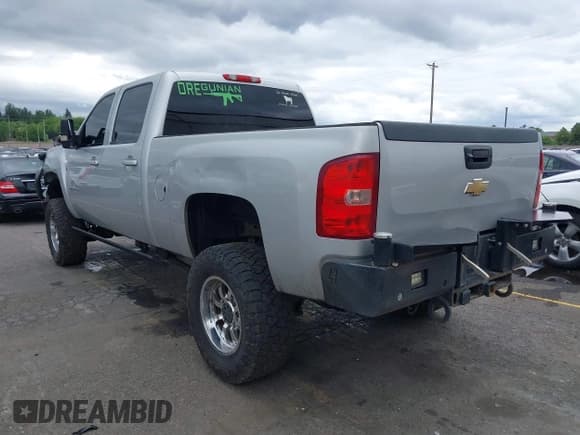 ✅ 2011 Chevrolet Silverado 2500HD LTZ • VIN: 1GC1KYC82BF178510 • Лот: 42248731. Опубликован ранее на IAAI с пробегом 292 024 миль. Бесплатный доступ к архиву аукционных продаж из США и подробный отчёт об истории автомобиля на DreamBid. Изображение 3.