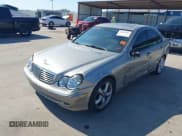 ✅ 2004 Mercedes-Benz C 230 Kompressor • VIN: WDBRF40J24A637010 • Lot: 43401043. Wystawiony na IAAI z przebiegiem 134 588 mil. Bezpłatny archiwum sprzedaży aukcyjnych z USA i szczegółowy raport historii pojazdu na DreamBid. Zdjęcie 19.
