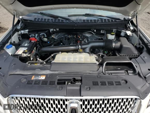 ✅ 2022 Lincoln Navigator Reserve • VIN: 5LMJJ3LT3NEL10719 • Лот: 85568355. Опубликован ранее на Copart с пробегом 41 818 миль. Бесплатный доступ к архиву аукционных продаж из США и подробный отчёт об истории автомобиля на DreamBid. Изображение 12.