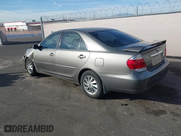 ✅ 2006 Toyota Camry LE • VIN: 4T1BE30K06U719341 • Lot: 43682302. Listed on IAAI with 175,121 mi. Free auction sales archive from the USA and detailed vehicle history report at DreamBid. Image 3.