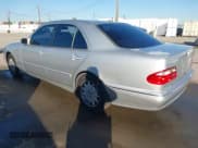 ✅ 2001 Mercedes-Benz E 320 • VIN: WDBJF65J21B314986 • Лот: 43899817. Опубликован ранее на IAAI с пробегом 252 640 миль. Бесплатный доступ к архиву аукционных продаж из США и подробный отчёт об истории автомобиля на DreamBid. Изображение 3.