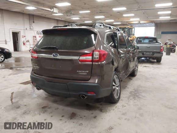 ✅ 2019 Subaru Ascent Touring • VIN: 4S4WMARDXK3403281 • Lot: 43493689. Listed on IAAI with 151,190 mi. Free auction sales archive from the USA and detailed vehicle history report at DreamBid. Image 4.