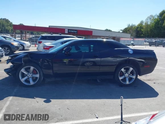 ✅ 2017 Dodge Challenger R/T • VIN: 2C3CDZBT9HH665309 • Lot: 43361188. Listed on IAAI with 159,220 mi. Free auction sales archive from the USA and detailed vehicle history report at DreamBid. Image 15.