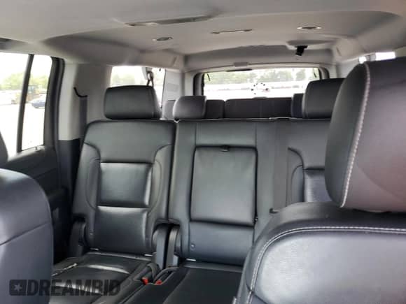 2020 Chevrolet Suburban LT z VIN 1GNSKHKC0LR158788, wystawiony jako Copart lot #65403725 z przebiegiem 248 626 mil mil oraz Czysty tytuł • Clean title. Historia ofert i sprzedaży dostępna na DreamBid. Obrazek 10.