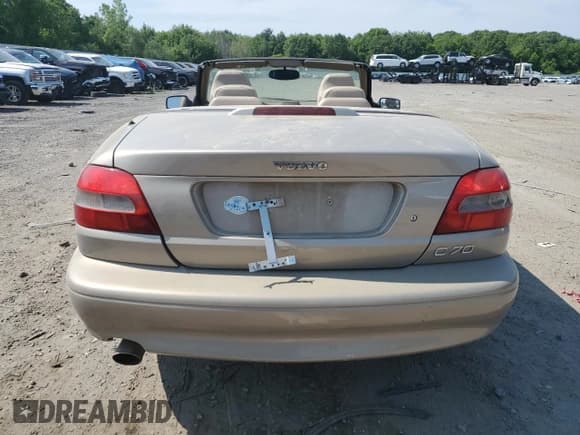 ✅ 2002 Volvo C70 • VIN: YV1NC53D82J030024 • Lot: 59295205. Listed on Copart with 103,512 mi. Free auction sales archive from the USA and detailed vehicle history report at DreamBid. Image 6.