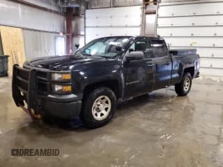 ✅ 2015 Chevrolet Silverado 1500 Work Truck • VIN: 1GCVKPEC6FZ292236 • Лот: 68007345. Опубликован ранее на Copart с пробегом 122 234 миль. Бесплатный доступ к архиву аукционных продаж из США и подробный отчёт об истории автомобиля на DreamBid. Изображение 1.