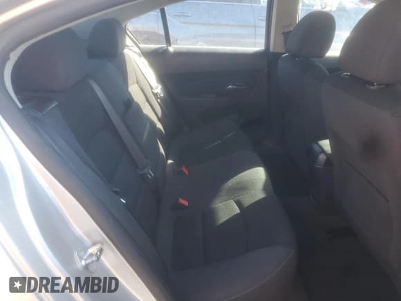 ✅ 2015 Chevrolet Cruze LT • VIN: 1G1PC5SB1F7192541 • Lot: 82755765. Listed on Copart with 127,967 mi. Free auction sales archive from the USA and detailed vehicle history report at DreamBid. Image 10.