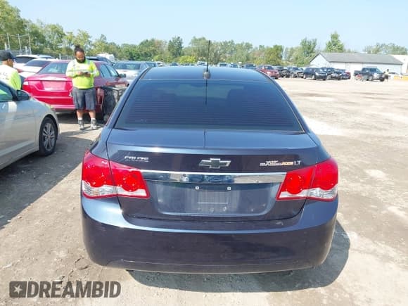 ✅ 2016 Chevrolet Cruze LT • VIN: 1G1PE5SB8G7105486 • Lot: 43157670. Listed on IAAI with 108,478 mi. Free auction sales archive from the USA and detailed vehicle history report at DreamBid. Image 16.