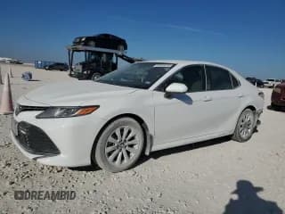 ✅ 2018 Toyota Camry LE • VIN: 4T1B11HK0JU650714 • Lot: 86868815. Listed on Copart with 55,503 mi. Free auction sales archive from the USA and detailed vehicle history report at DreamBid. Image 1.