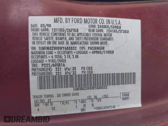 ✅ 1998 Lincoln Town Car Signature • VIN: 1LNFM82W8WY688852 • Lot: 42365729. Listed on IAAI with 194,232 mi. Free auction sales archive from the USA and detailed vehicle history report at DreamBid. Image 9.