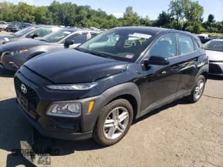 ✅ 2018 Hyundai Kona SE • VIN: KM8K1CAA6JU112662 • Лот: 66392313. Опубликован ранее на Copart с пробегом 65 938 миль. Бесплатный доступ к архиву аукционных продаж из США и подробный отчёт об истории автомобиля на DreamBid. Изображение 1.