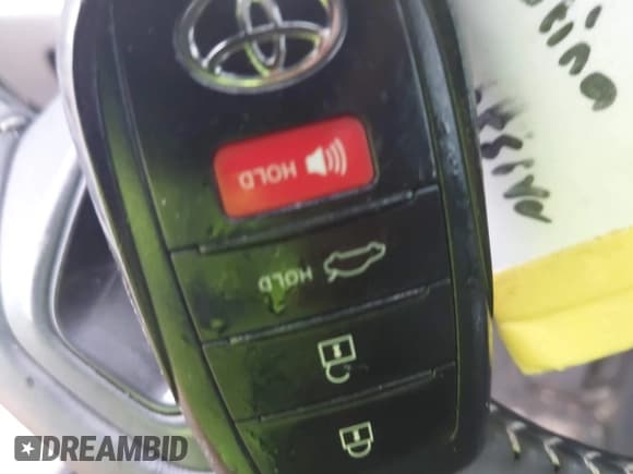 ✅ 2024 Toyota Crown XLE • VIN: JTDAAAAFXR3018186 • Lot: 42465686. Wystawiony na IAAI z przebiegiem 19 776 mil. Bezpłatny archiwum sprzedaży aukcyjnych z USA i szczegółowy raport historii pojazdu na DreamBid. Zdjęcie 11.