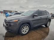 ✅ 2017 Jeep Cherokee Latitude • VIN: 1C4PJLCB0HW586847 • Лот: 93405095. Опубликован ранее на Copart с пробегом 95 679 миль. Бесплатный доступ к архиву аукционных продаж из США и подробный отчёт об истории автомобиля на DreamBid. Изображение 1.