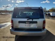 ✅ 2010 Jeep Liberty Sport • VIN: 1J4PN2GK3AW116658 • Lot: 91206175. Listed on Copart with 146,693 mi. Free auction sales archive from the USA and detailed vehicle history report at DreamBid. Image 6.