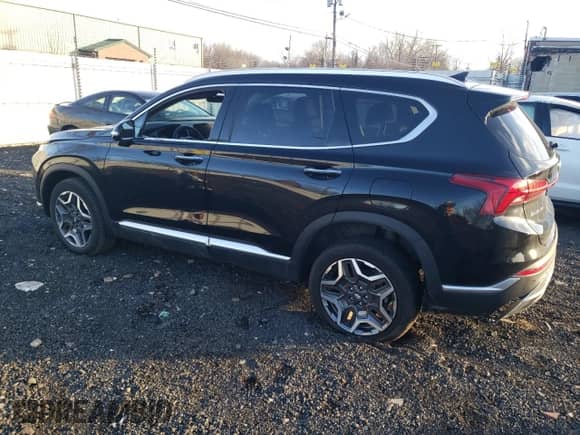 2022 Hyundai Santa Fe Limited z VIN KM8S5DA18NU037835, wystawiony jako Copart lot #39253363 z przebiegiem 18 171 mil mil oraz . Historia ofert i sprzedaży dostępna na DreamBid. Obrazek 2.