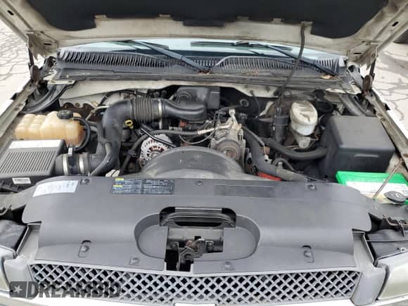 2004 Chevrolet Silverado 1500 z VIN 1GCEC14X34Z286891, wystawiony jako Copart lot #59973855 z przebiegiem 358 618 mil mil oraz Czysty tytuł • Clean title. Historia ofert i sprzedaży dostępna na DreamBid. Obrazek 11.