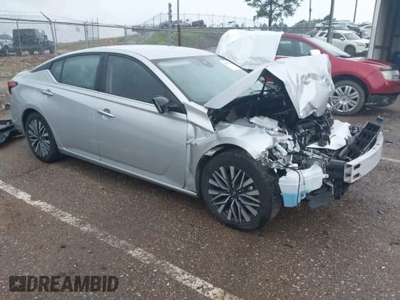 ✅ 2024 Nissan Altima SV • VIN: 1N4BL4DV2RN360275 • Lot: 42420138. Listed on IAAI with Not provided. Free auction sales archive from the USA and detailed vehicle history report at DreamBid. Image 1.
