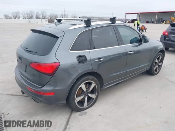 ✅ 2016 Audi Q5 Premium Plus • VIN: WA1D7AFP1GA071892 • Lot: 41618179. Listed on IAAI with 123,635 mi. Free auction sales archive from the USA and detailed vehicle history report at DreamBid. Image 4.
