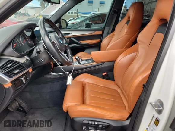 ✅ 2017 BMW X5 M • VIN: 5YMKT6C35H0X20602 • Лот: 70676915. Опубликован ранее на Copart с пробегом 73 910 миль. Бесплатный доступ к архиву аукционных продаж из США и подробный отчёт об истории автомобиля на DreamBid. Изображение 7.