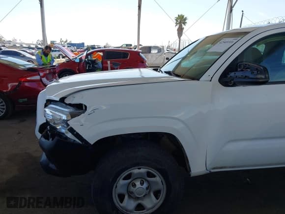 ✅ 2017 Toyota Tacoma SR • VIN: 5TFRX5GN6HX074642 • Лот: 42345316. Опубликован ранее на IAAI с пробегом 78 652 миль. Бесплатный доступ к архиву аукционных продаж из США и подробный отчёт об истории автомобиля на DreamBid. Изображение 6.