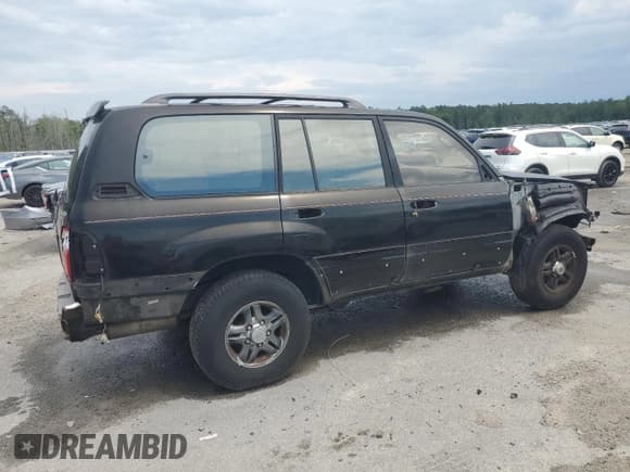 ✅ 2002 Lexus LX 470 • VIN: JTJHT00W923519349 • Lot: 56131165. Listed on Copart with Not provided. Free auction sales archive from the USA and detailed vehicle history report at DreamBid. Image 3.