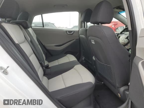 ✅ 2017 Hyundai Ioniq Blue • VIN: KMHC65LC4HU022081 • Lot: 46583135. Wystawiony na Copart z przebiegiem 171 912 mil. Bezpłatny archiwum sprzedaży aukcyjnych z USA i szczegółowy raport historii pojazdu na DreamBid. Zdjęcie 11.