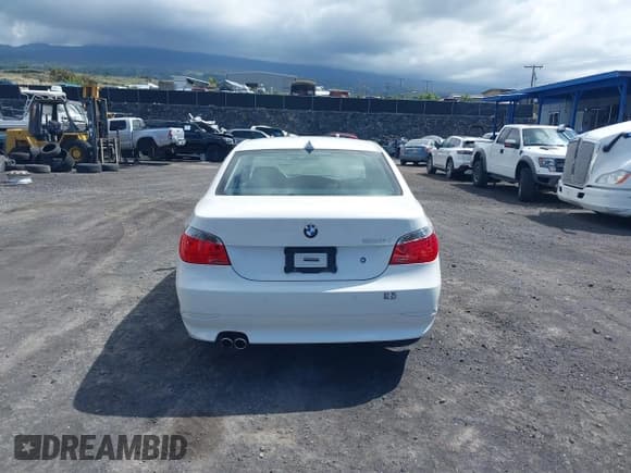 ✅ 2007 BMW 5 Series 550i • VIN: WBANB53537CP08348 • Lot: 43539262. Listed on IAAI with 39,037 mi. Free auction sales archive from the USA and detailed vehicle history report at DreamBid. Image 16.