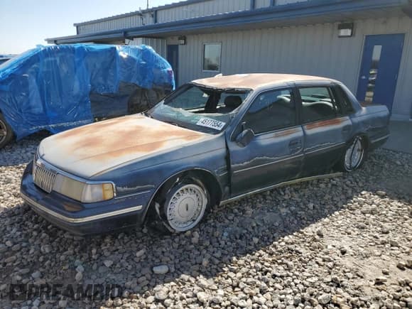 ✅ 1991 Lincoln Continental • VIN: 1LNCM9749MY645019 • Lot: 45177554. Wystawiony na Copart z przebiegiem Nie podano. Bezpłatny archiwum sprzedaży aukcyjnych z USA i szczegółowy raport historii pojazdu na DreamBid. Zdjęcie 1.