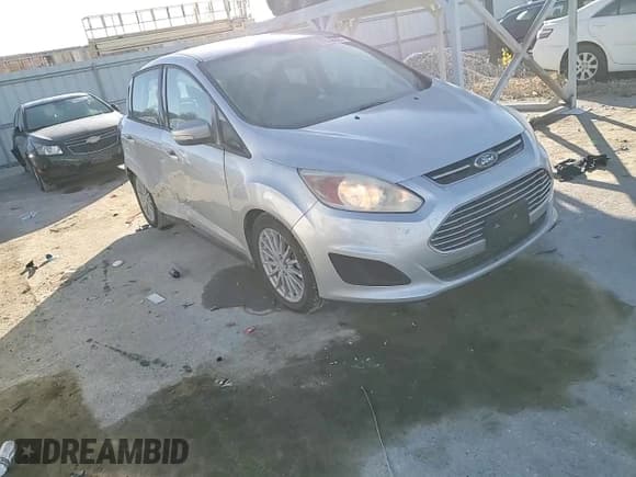 ✅ 2015 Ford C-Max SE • VIN: 1FADP5AU2FL119547 • Lot: 91616005. Wystawiony na Copart z przebiegiem 91 789 mil. Bezpłatny archiwum sprzedaży aukcyjnych z USA i szczegółowy raport historii pojazdu na DreamBid. Zdjęcie 14.
