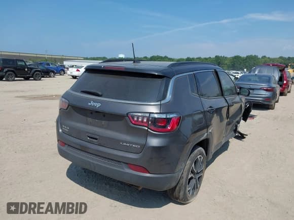 ✅ 2022 Jeep Compass Limited • VIN: 3C4NJDCB3NT201019 • Lot: 42924597. Listed on IAAI with 66,756 mi. Free auction sales archive from the USA and detailed vehicle history report at DreamBid. Image 4.