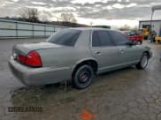 ✅ 1998 Mercury Grand Marquis GS • VIN: 2MEFM74W8WX653299 • Lot: 92753585. Wystawiony na Copart z przebiegiem 129 393 mil. Bezpłatny archiwum sprzedaży aukcyjnych z USA i szczegółowy raport historii pojazdu na DreamBid. Zdjęcie 3.