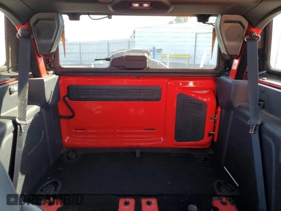 ✅ 2023 Ford Bronco • VIN: 1FMDE5CP9PLB62738 • Лот: 60513355. Опубликован ранее на Copart с пробегом 27 276 миль. Бесплатный доступ к архиву аукционных продаж из США и подробный отчёт об истории автомобиля на DreamBid. Изображение 10.