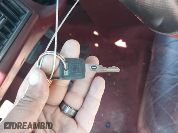 ✅ 1994 Oldsmobile Cutlass Supreme • VIN: 1G3WT35X5RD302124 • Lot: 39599728. Listed on IAAI with 109,165 mi. Free auction sales archive from the USA and detailed vehicle history report at DreamBid. Image 11.