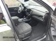 ✅ 2019 Chevrolet Traverse LT Cloth • VIN: 1GNEVGKW1KJ102929 • Lot: 43403444. Wystawiony na IAAI z przebiegiem 54 973 mil. Bezpłatny archiwum sprzedaży aukcyjnych z USA i szczegółowy raport historii pojazdu na DreamBid. Zdjęcie 5.