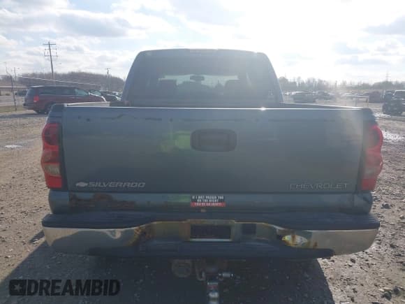 ✅ 2006 Chevrolet Silverado 1500 LT3 • VIN: 2GCEK13T061199110 • Lot: 43622888. Listed on IAAI with 223,941 mi. Free auction sales archive from the USA and detailed vehicle history report at DreamBid. Image 16.