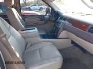 ✅ 2009 Chevrolet Silverado 1500 • VIN: 3GCEC33J49G178179 • Lot: 41810627. Wystawiony na IAAI z przebiegiem 205 823 mil. Bezpłatny archiwum sprzedaży aukcyjnych z USA i szczegółowy raport historii pojazdu na DreamBid. Zdjęcie 5.